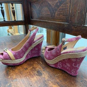 Ugg wedges pink fabric 8-1/2